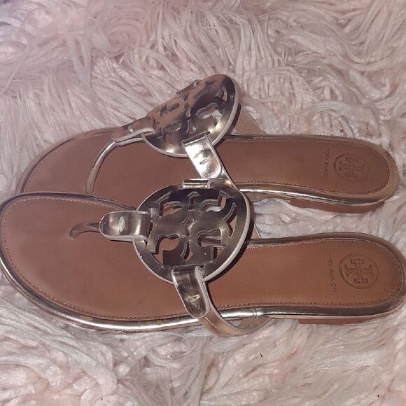 Tory Burch Silver and Tan Sandals - Picture 4 of 7